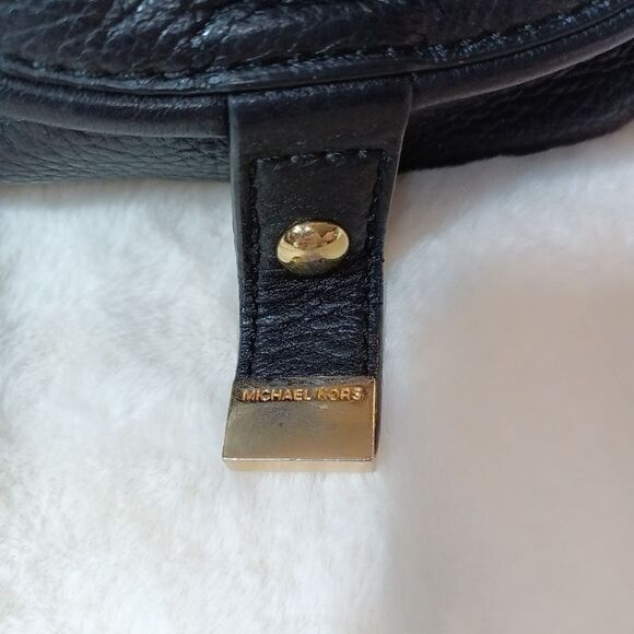 Michael Kors Shoulder Bag - Picture 3 of 10